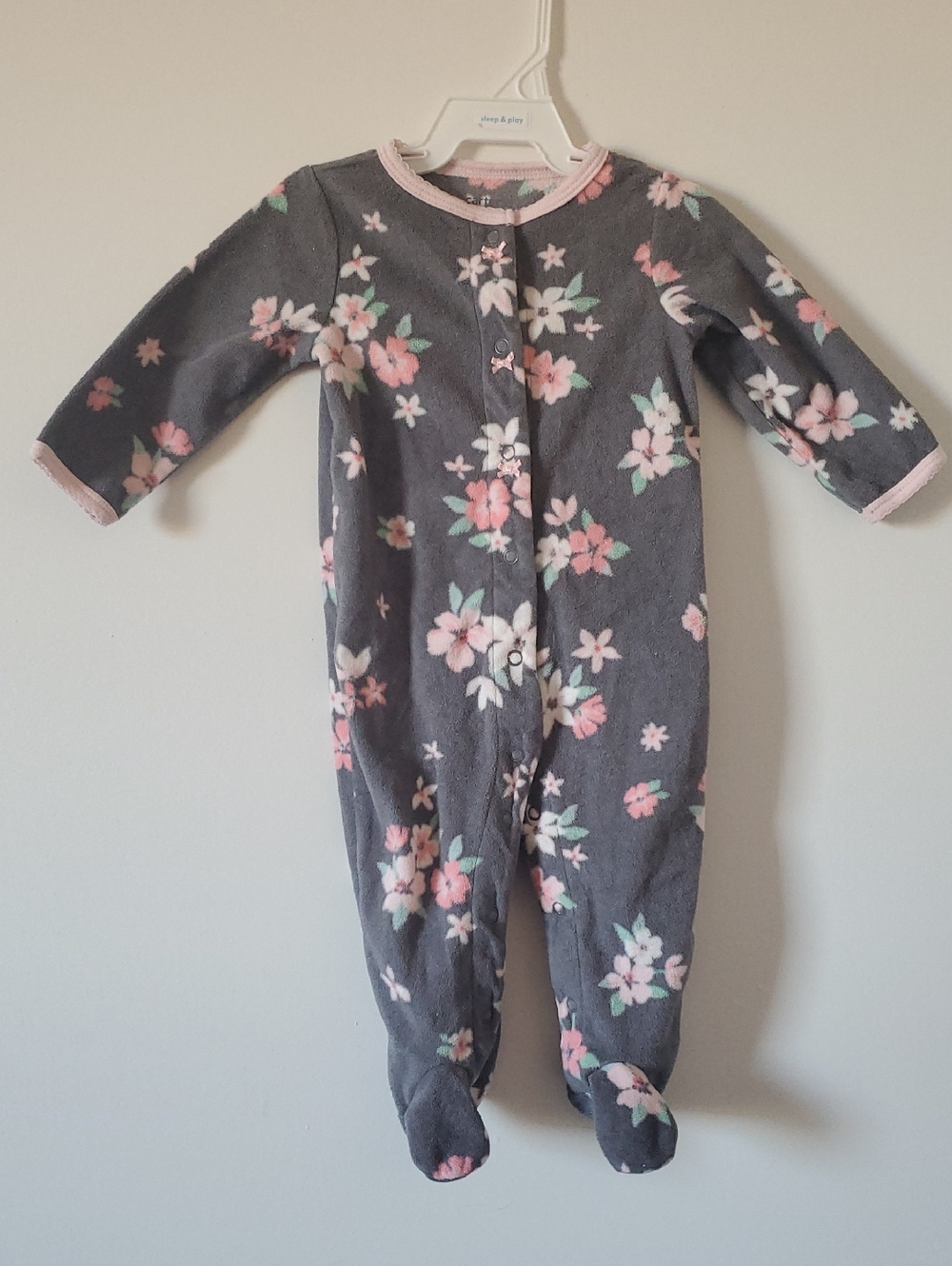 Carter's Fleece Gray And Pink Floral Footed Sleeper Baby Girl Size 6 Months